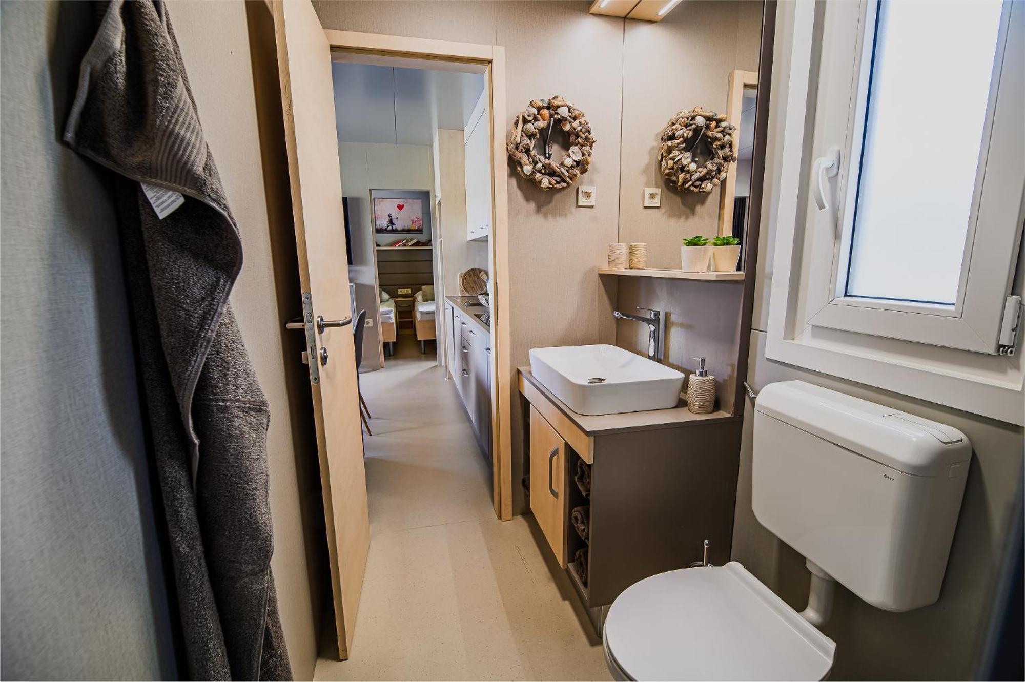 Deluxe Lake View Mobile Homes With Thermal Riviera Tickets Catez ob Savi Eksteriør billede