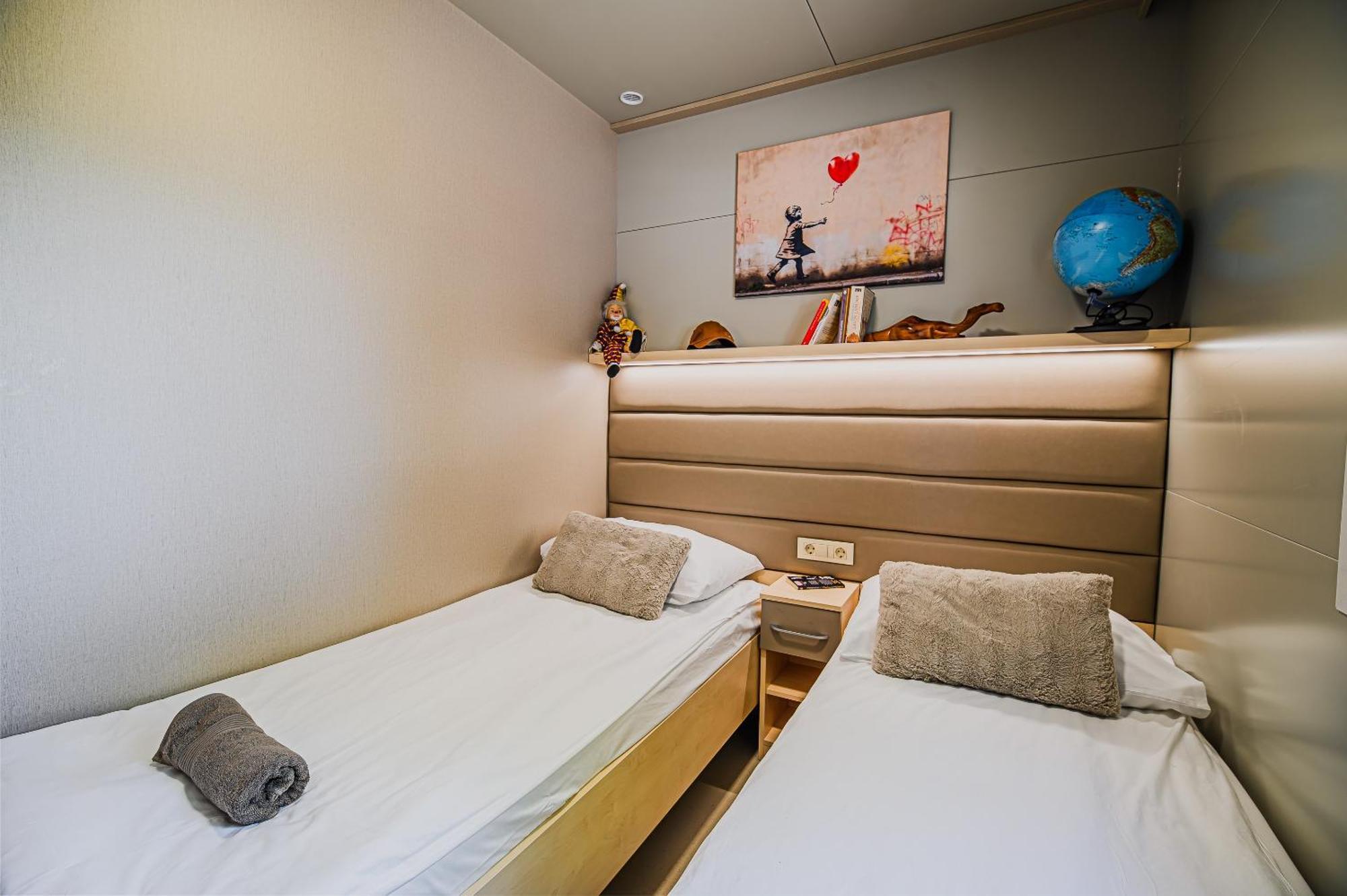 Deluxe Lake View Mobile Homes With Thermal Riviera Tickets Catez ob Savi Eksteriør billede