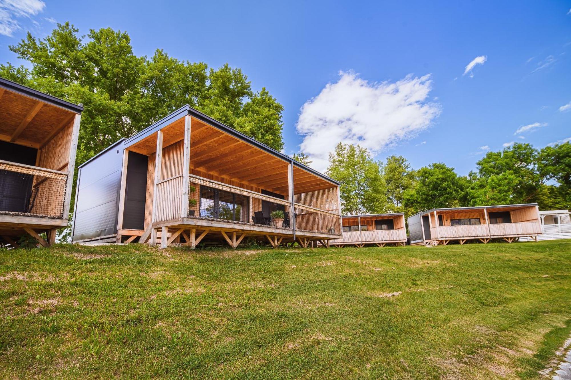 Deluxe Lake View Mobile Homes With Thermal Riviera Tickets Catez ob Savi Eksteriør billede