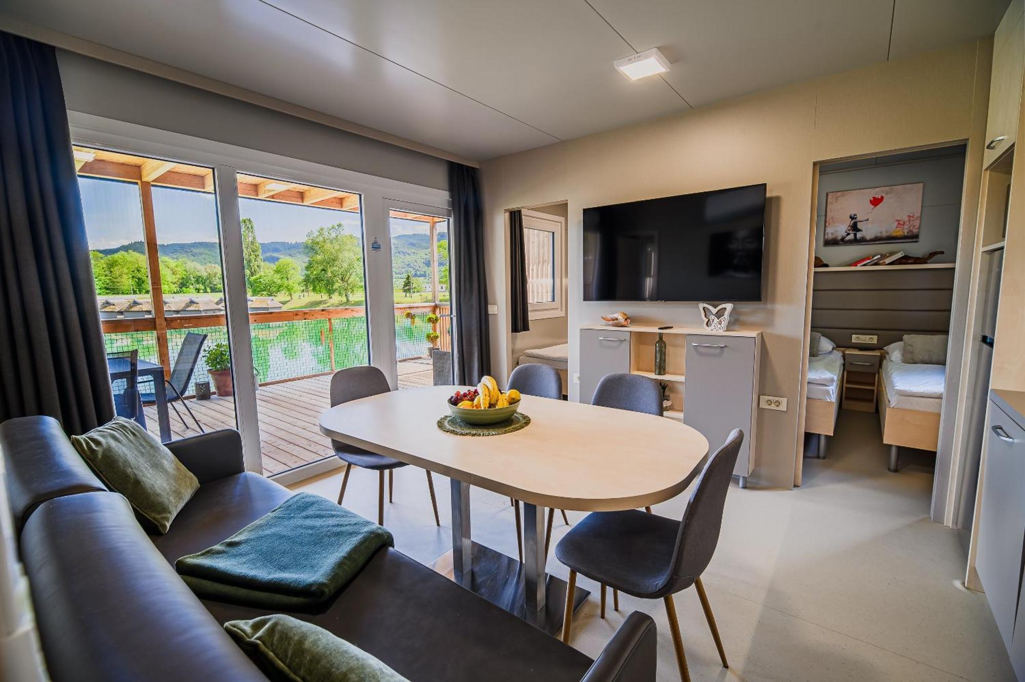 Deluxe Lake View Mobile Homes With Thermal Riviera Tickets Catez ob Savi Eksteriør billede